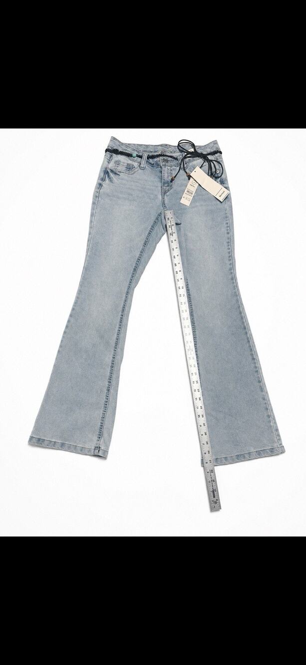 No Boundaries Women's Bootcut Jeans Blue Light Wash Denim Mid Rise Size 4